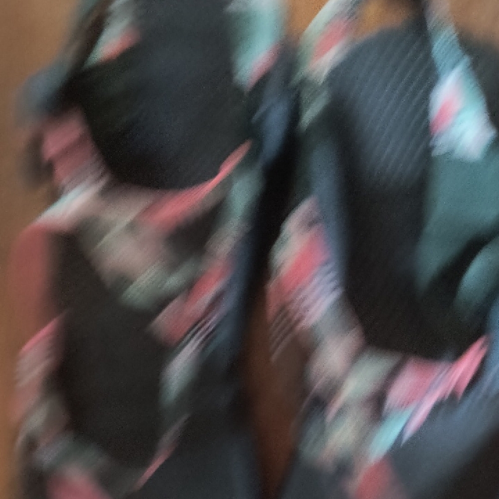 Chacos 11 - Picture 4 of 4